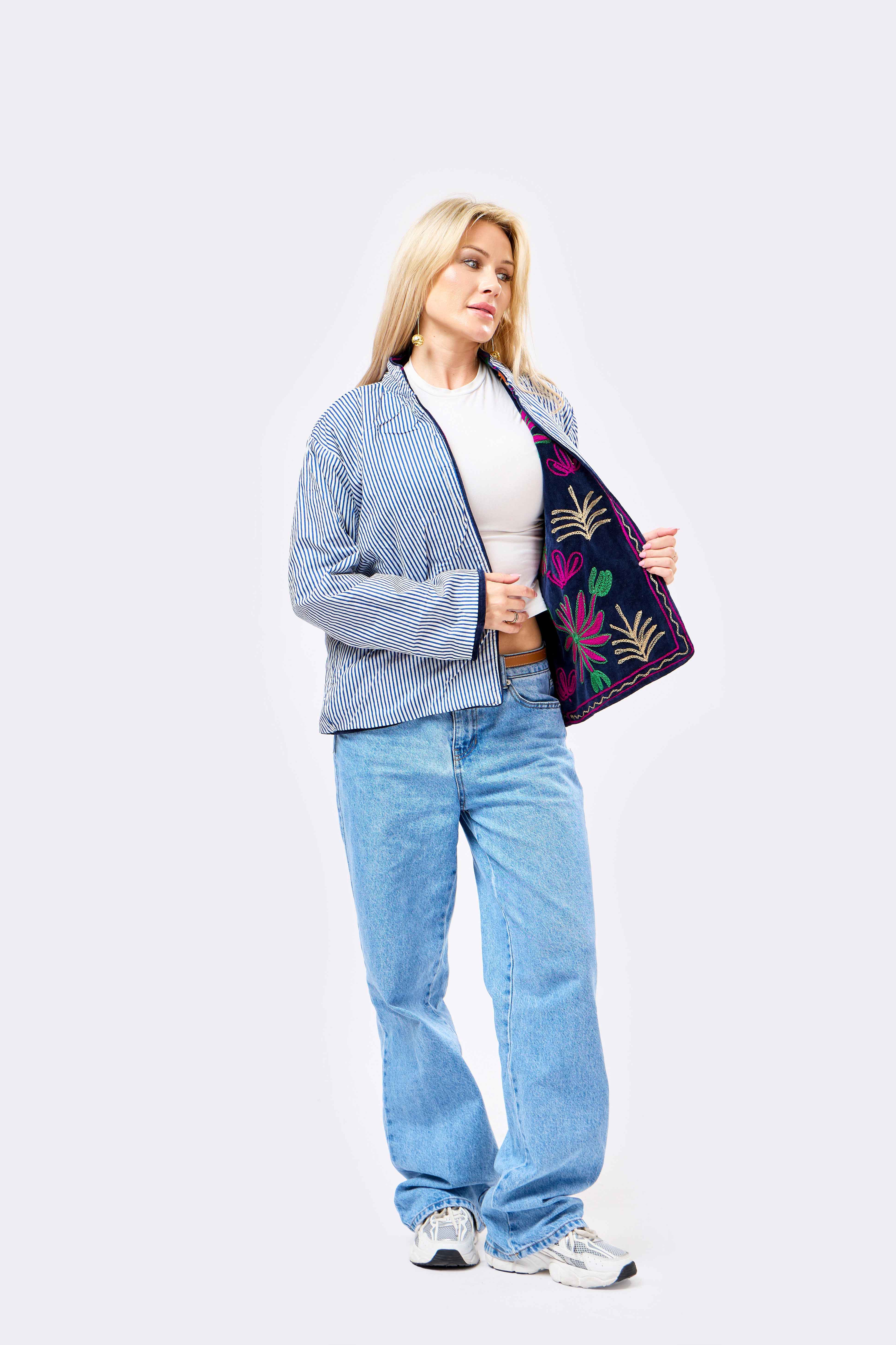 Image of Noctira Short Velvet Jacket