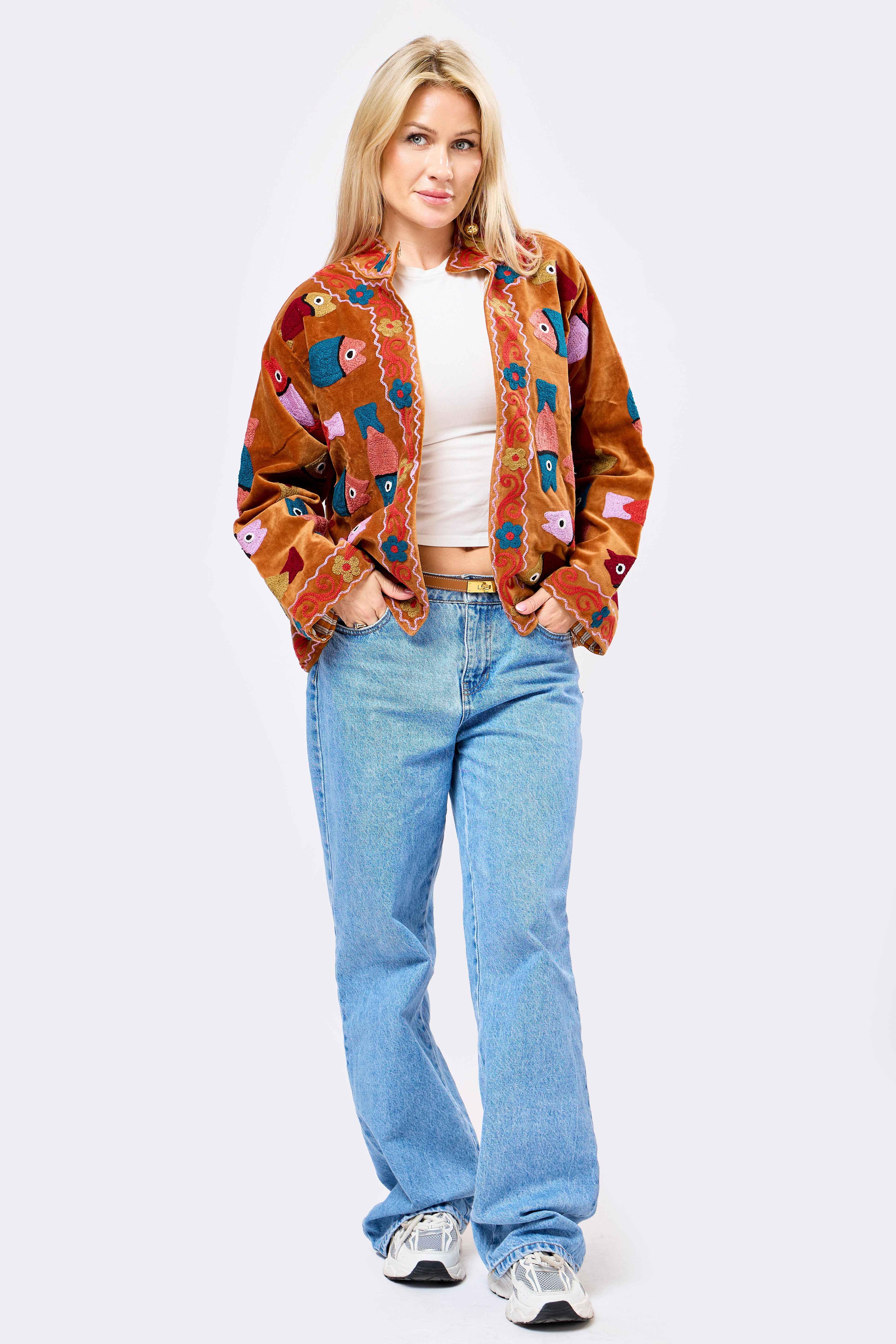 Image of Tavira Short Velvet Jacket