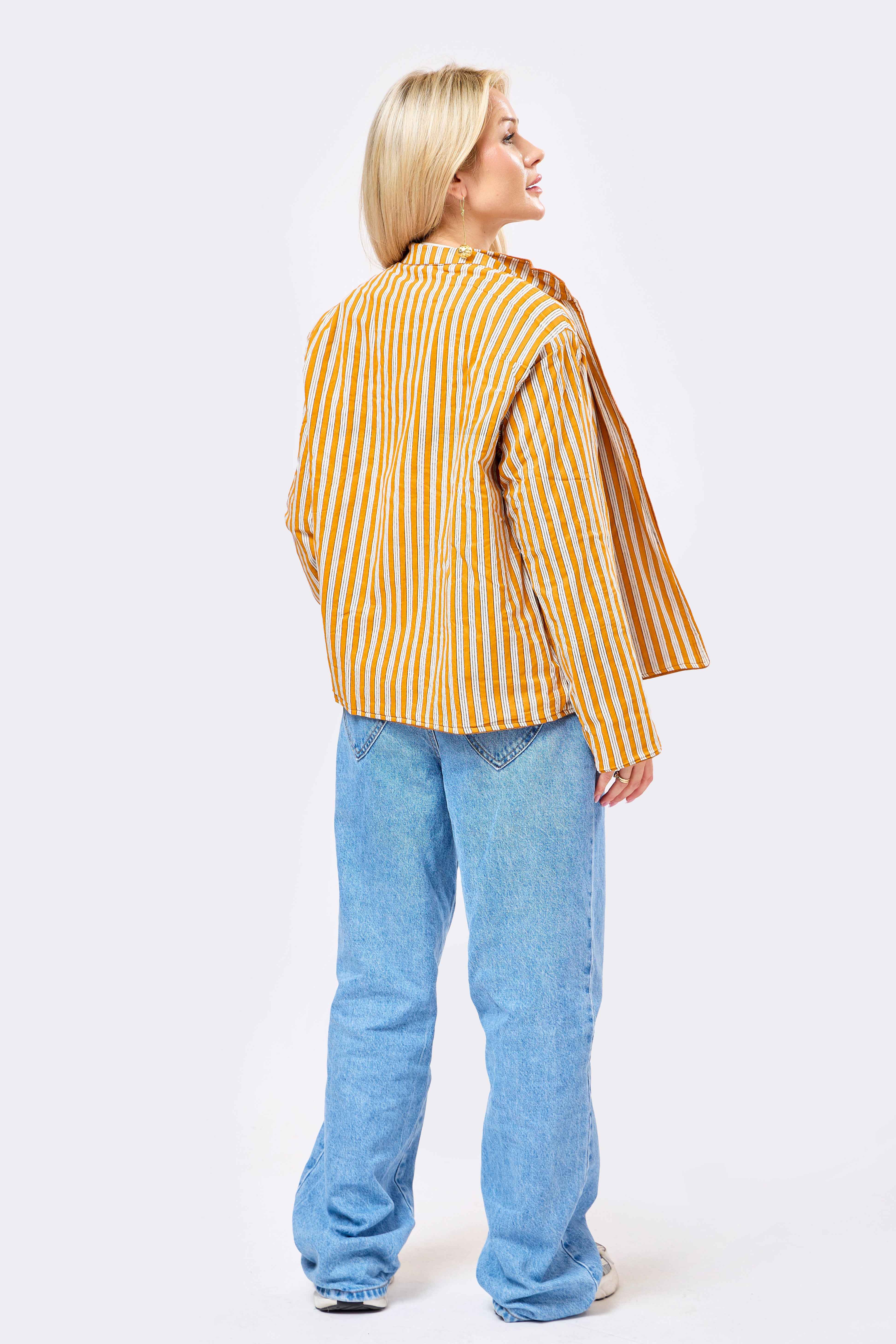 Image of Tavira Short Velvet Jacket