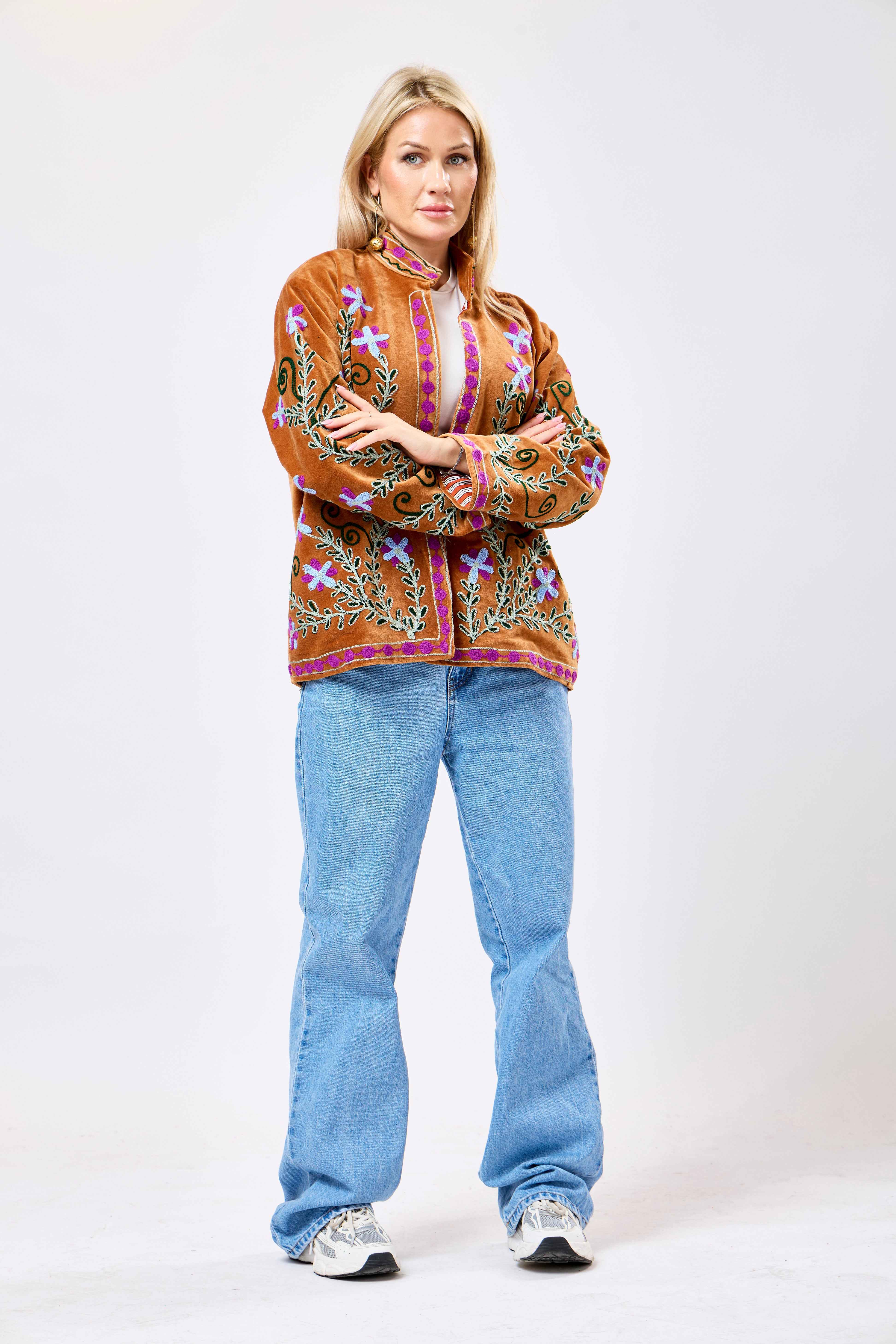 Velmora Short Velvet Jacket - MIXD