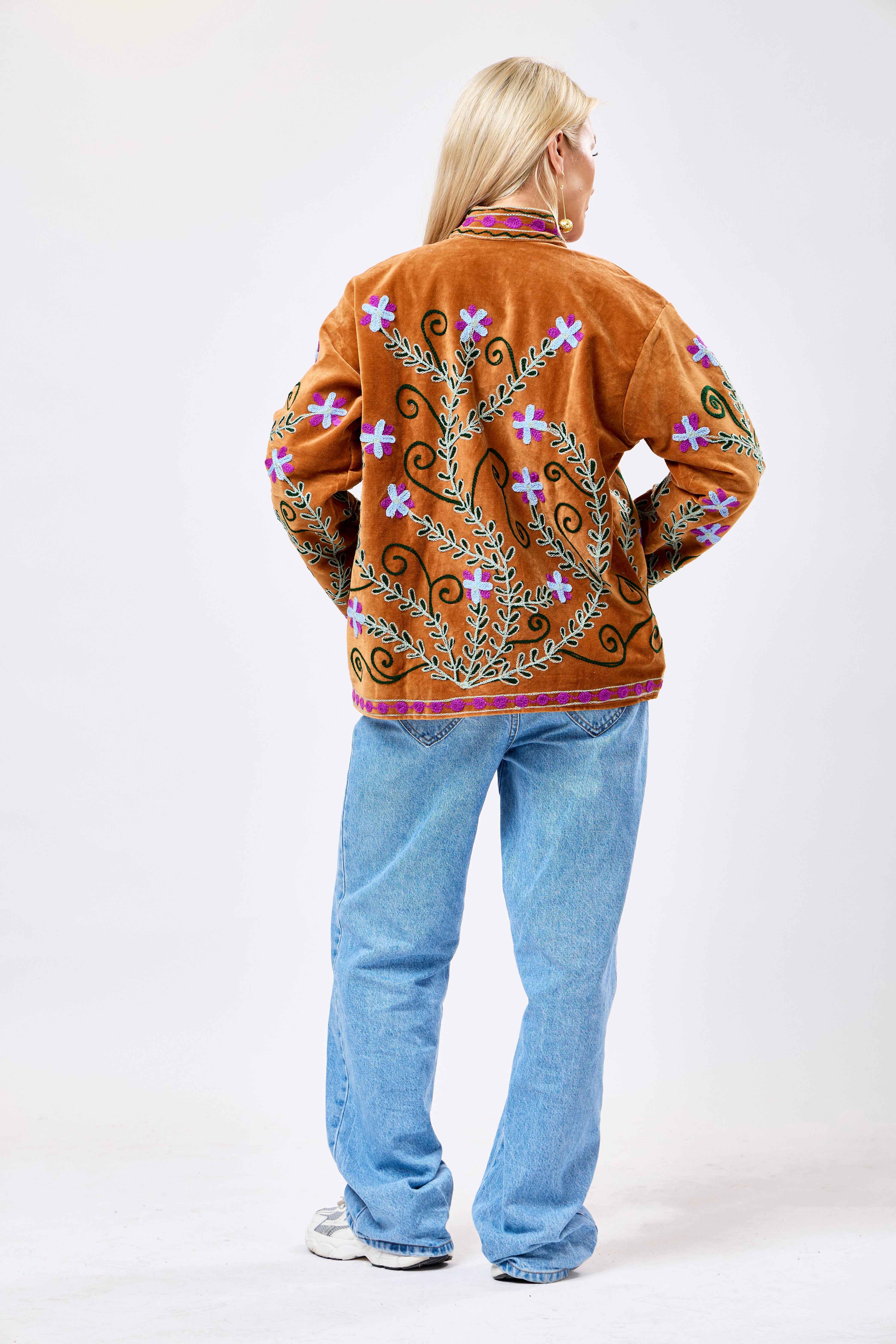 Image of Vireza Short Velvet Jacket