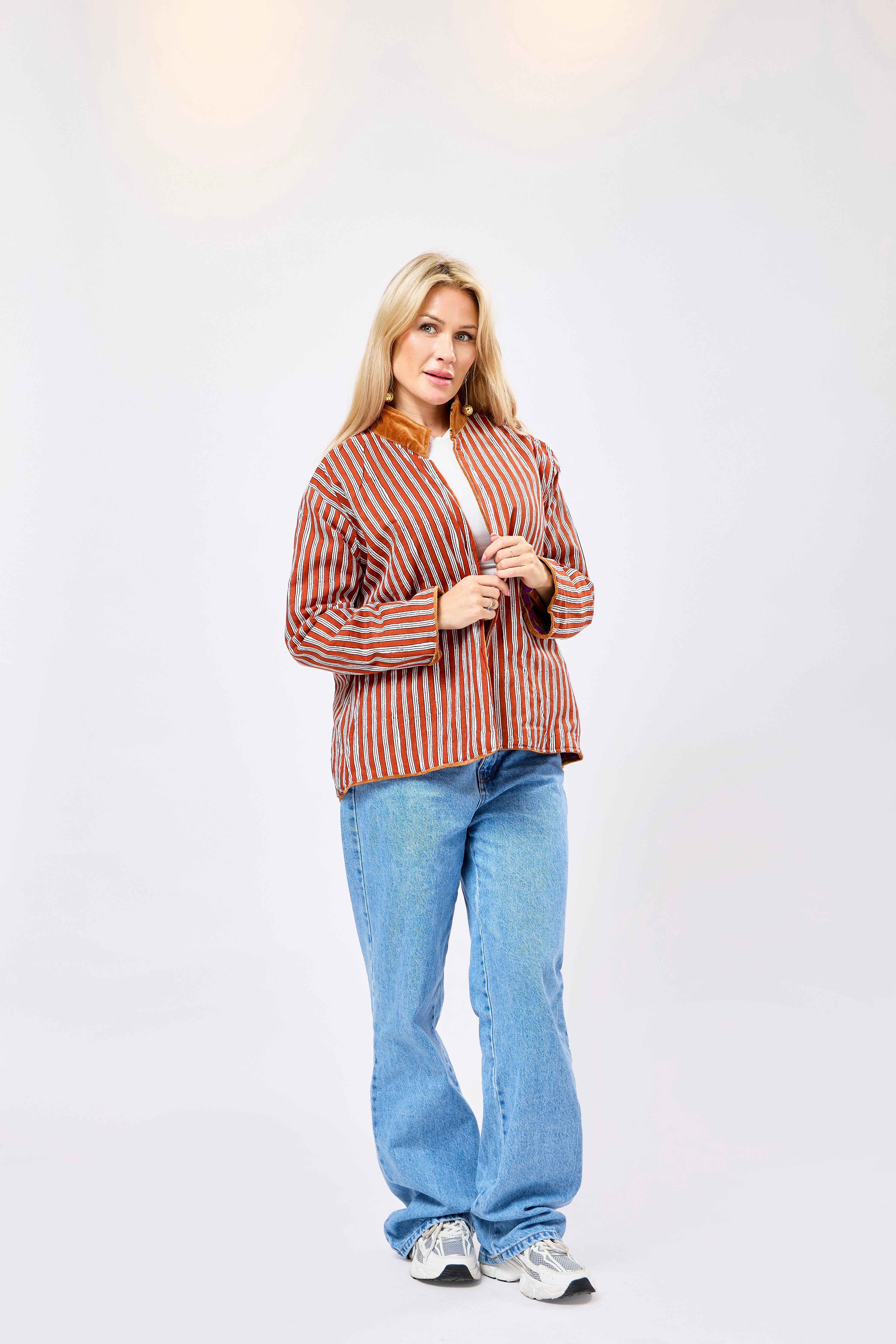 Image of Vireza Short Velvet Jacket